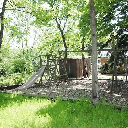 Modern Holiday In With Garden Holiday home
